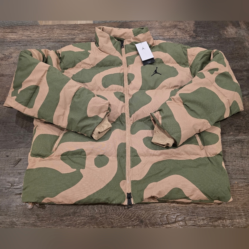 JORDAN FLIGHT HERITAGE CAMO DOWN FILL JACKET MENS